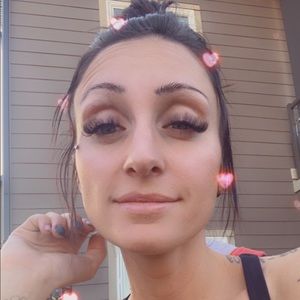 Meet your Posher, Cassandra